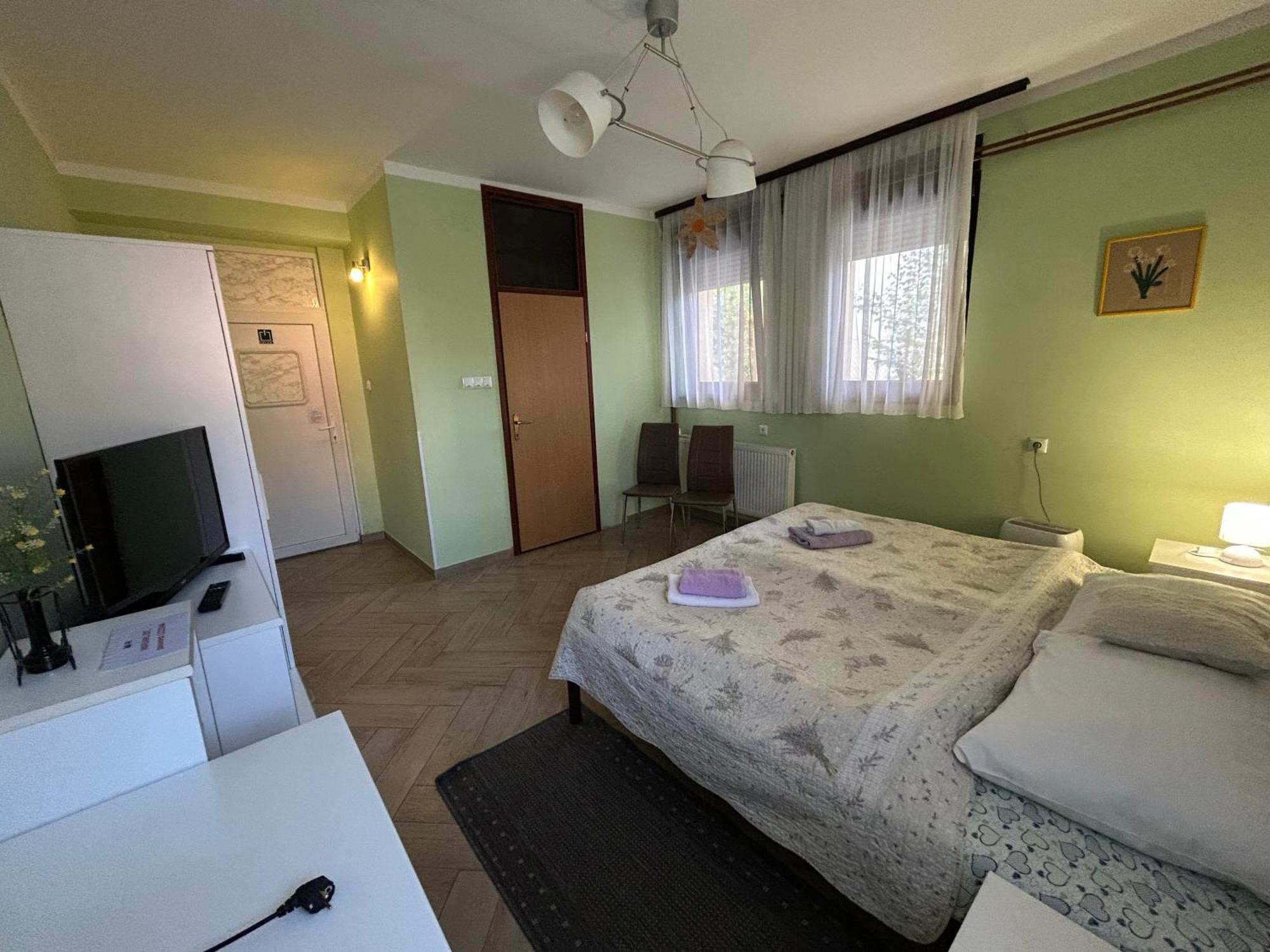 Apartments & Rooms 4 Rijeke Károlyváros Kültér fotó